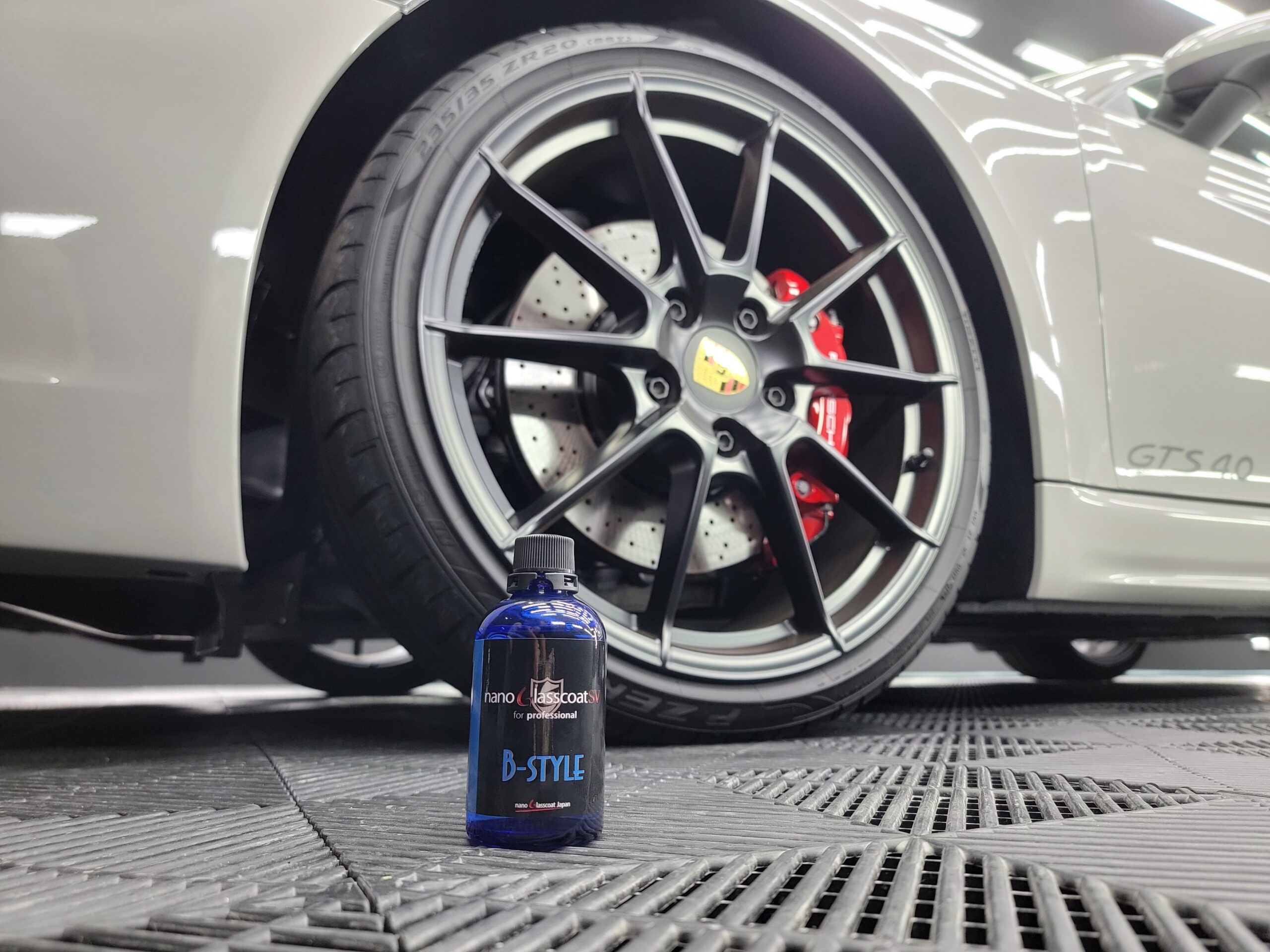 ホイールのダスト汚れ諦めていませんか？